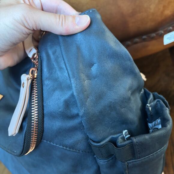 Petunia Pickle Bottom Pivot Pack in Indigo Blush Diaper Bag - Picture 16 of 16